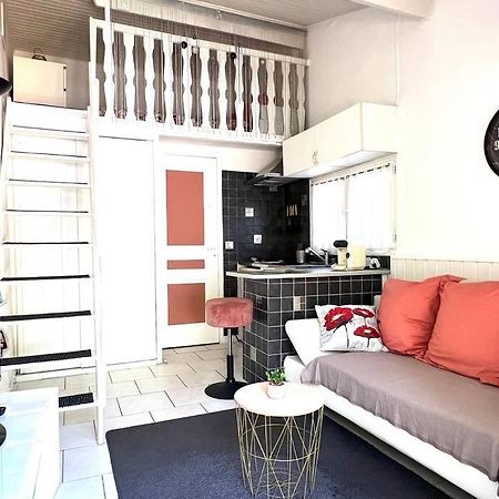 Ferienwohnung Le Jardin De Mae Bouc-Bel-Air Exterior foto